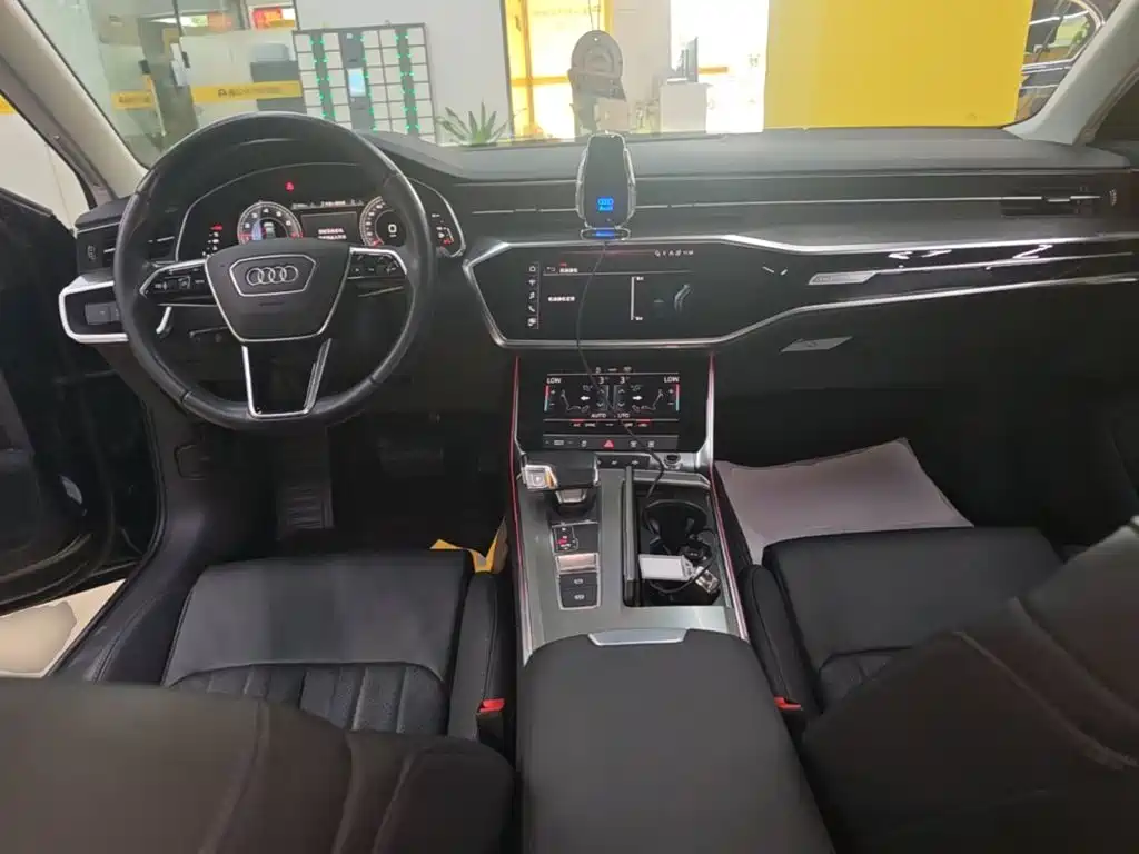 Audi A6L 2022 — фото 10