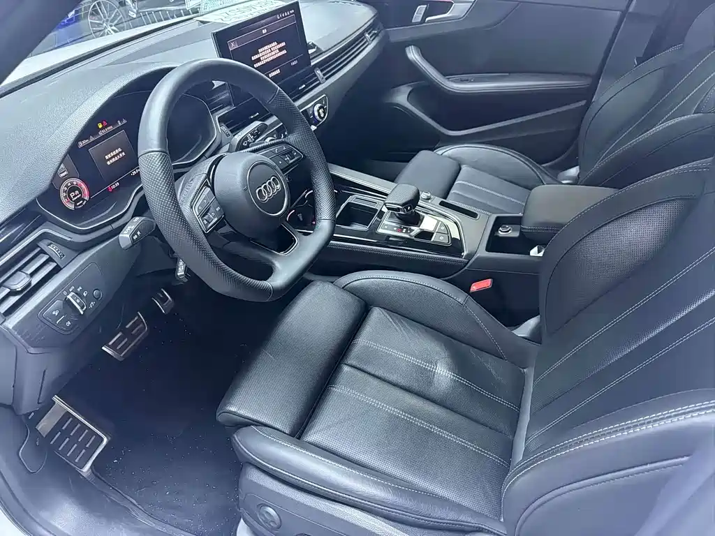 Audi A4L 2025