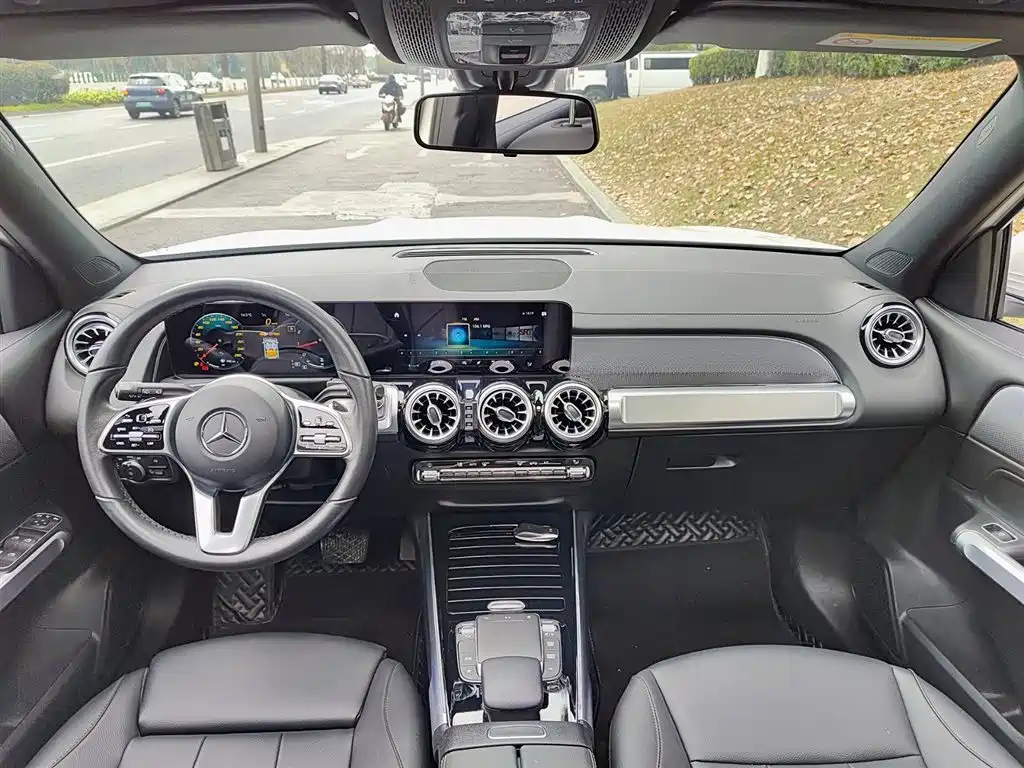 Mercedes-Benz GLB 2022 — фото 10