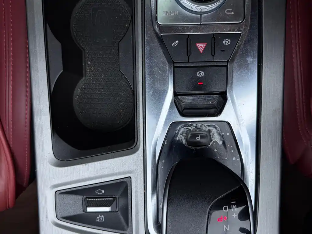 Jetour Jietu X70 PLUS 2022 — фото 13
