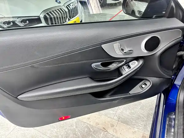 Mercedes-Benz C-Class 2019