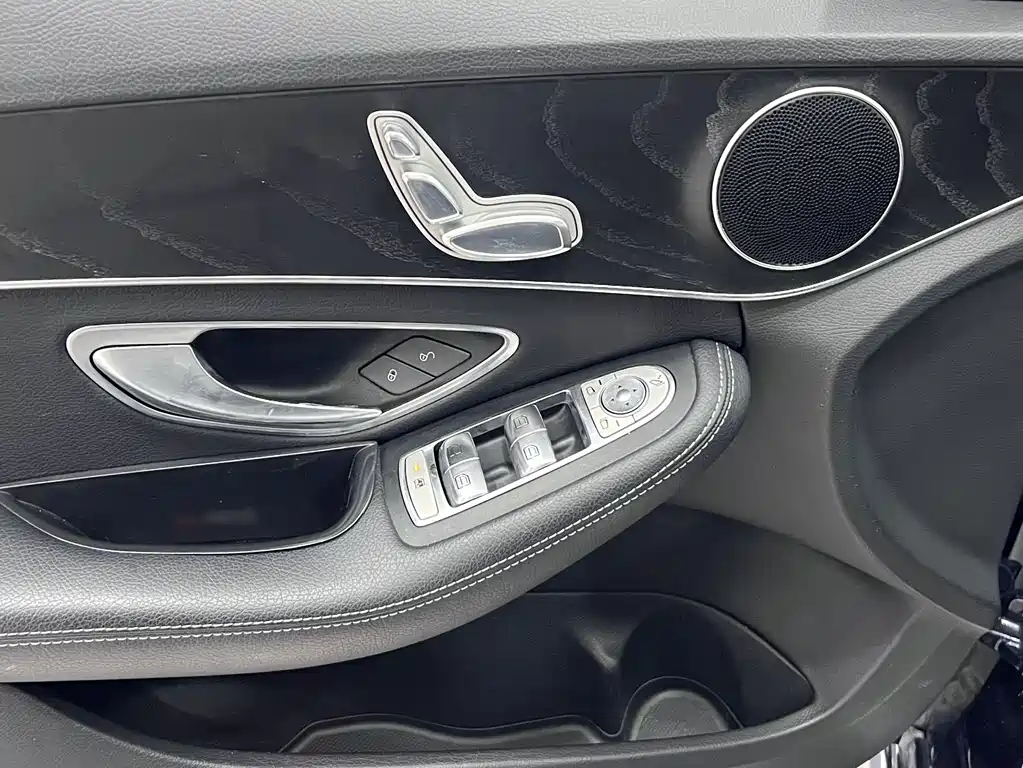 Mercedes-Benz C-Class 2017 — фото 11