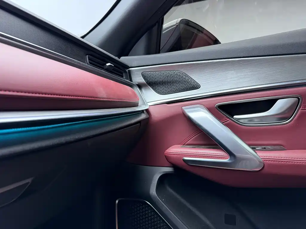 Jetour Jietu X70 PLUS 2022 — фото 15