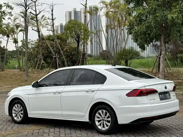 Volkswagen Bora 2021