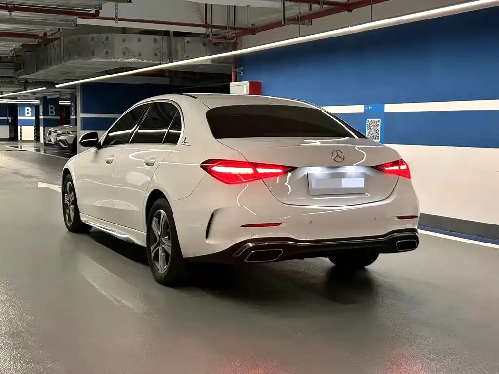 Mercedes-Benz C-Class 2023 — фото 17
