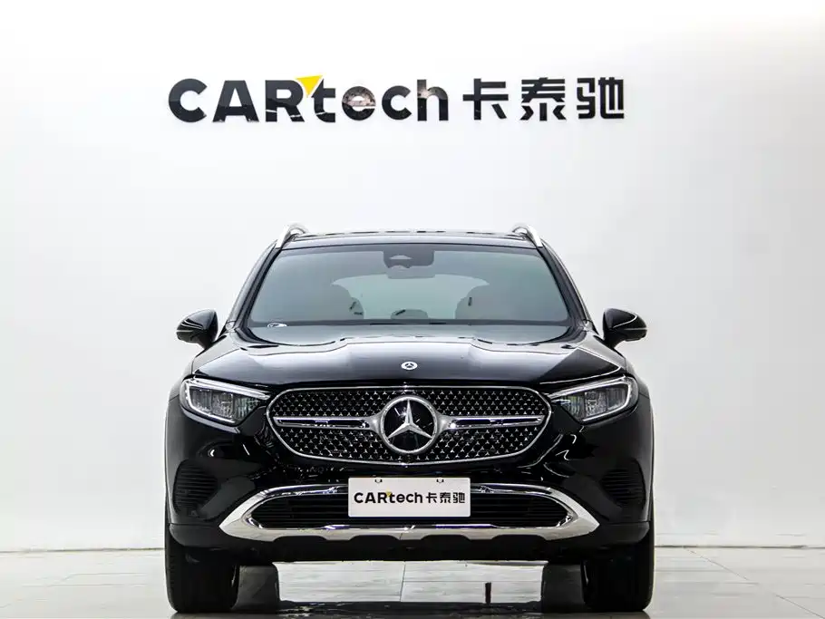 Mercedes-Benz GLC 2025