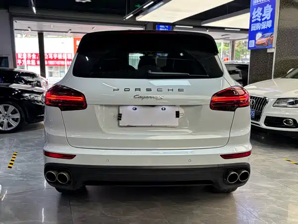 Porsche Cayenne 2016