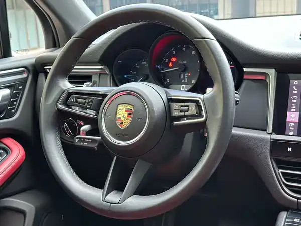Porsche Macan 2022