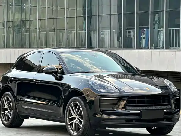 Porsche Macan 2022