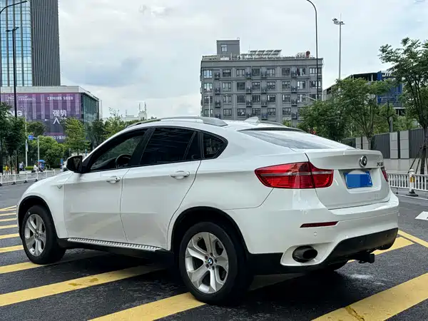 BMW X6 2012