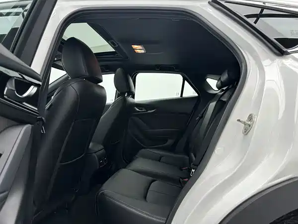 Mazda CX-4 2023