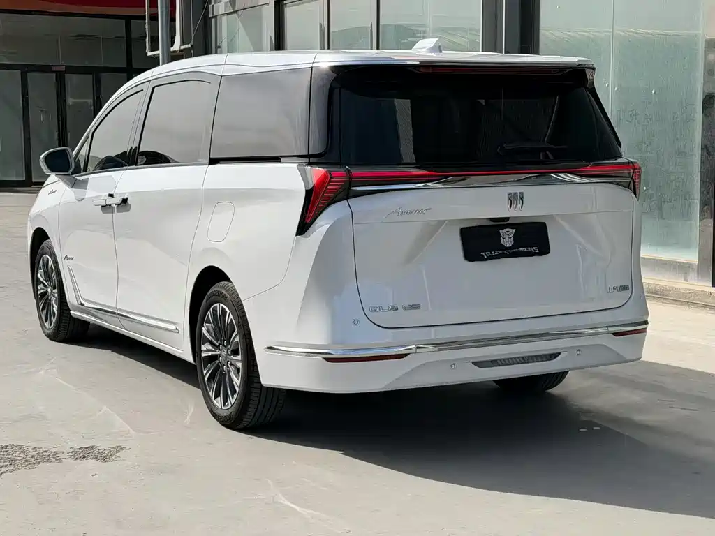 Buick GL8 2025 — фото 4