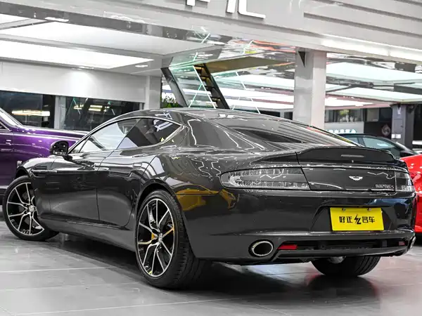 Aston Martin Rapide 2013