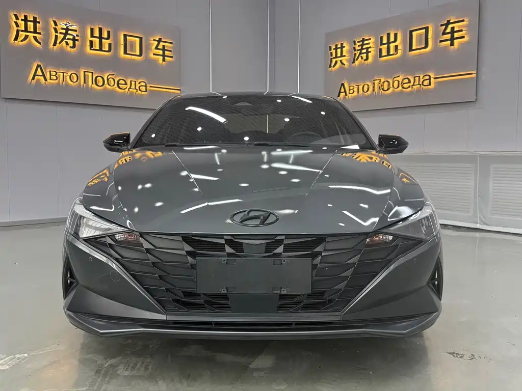Hyundai Elantra 2022