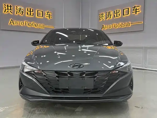 Hyundai Elantra 2022