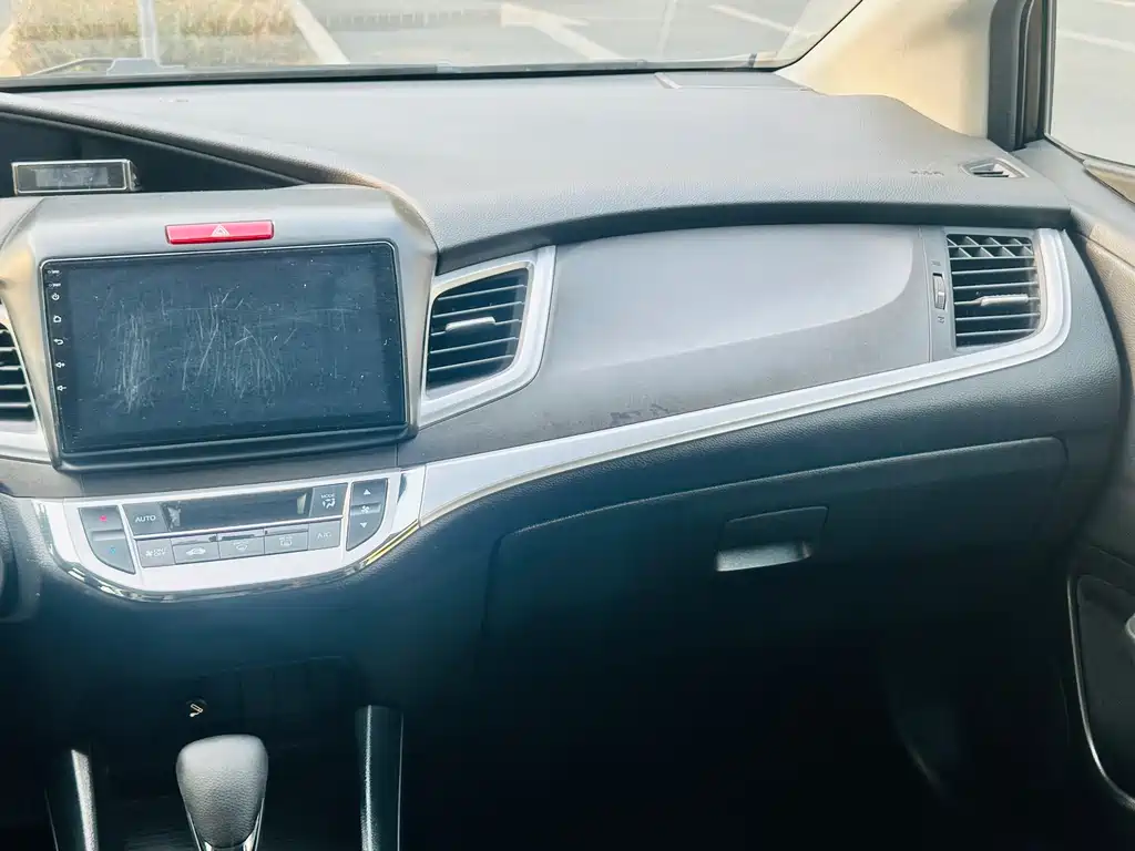 Honda Jade 2017 — фото 23