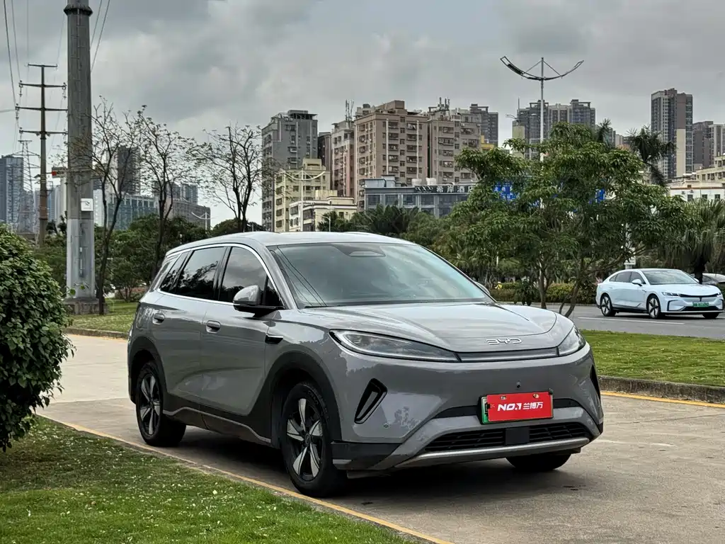 BYD Sealion 05 EV 2025 — фото 2