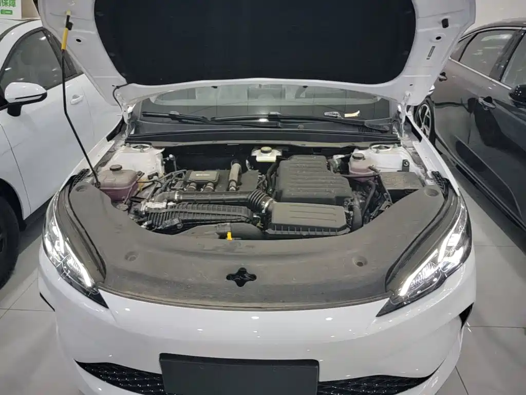 BYD Seal 05 DM-i 2026 — фото 20