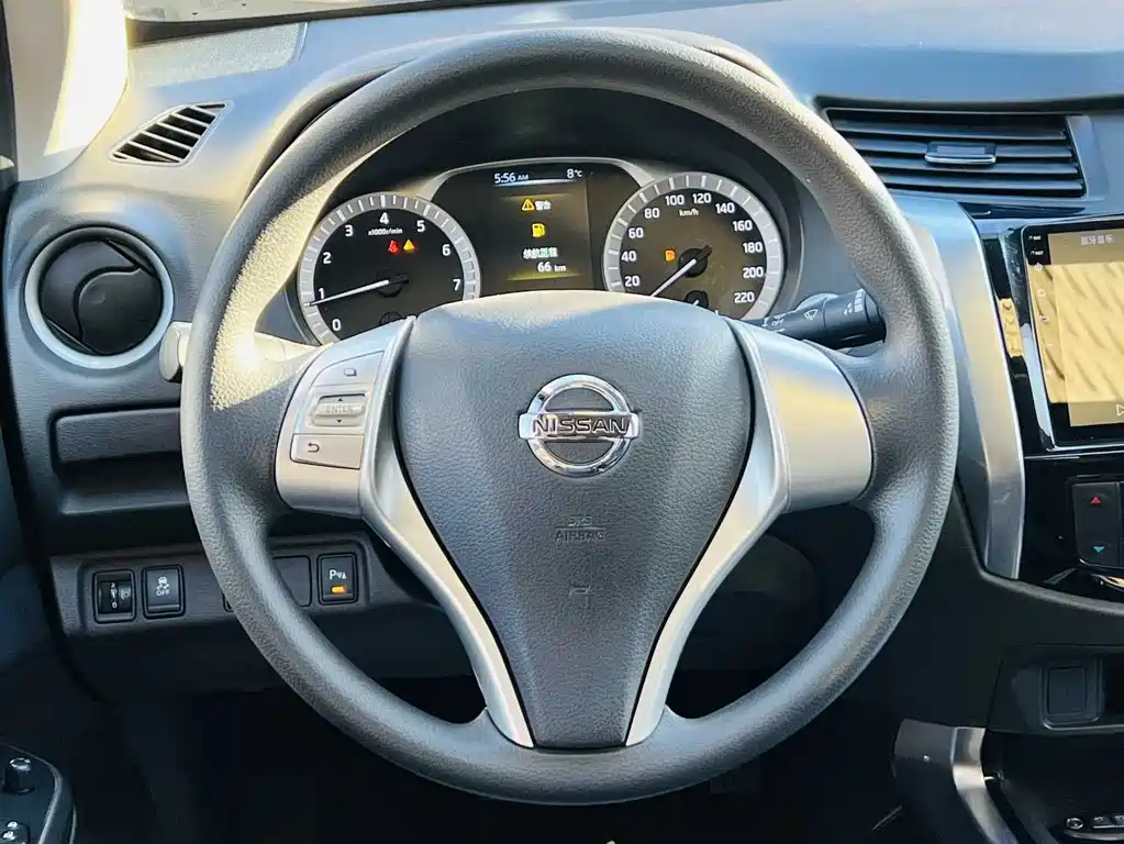 Nissan Terra 2019