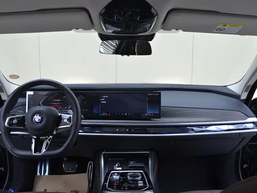 BMW 7 Series 2025 — фото 14