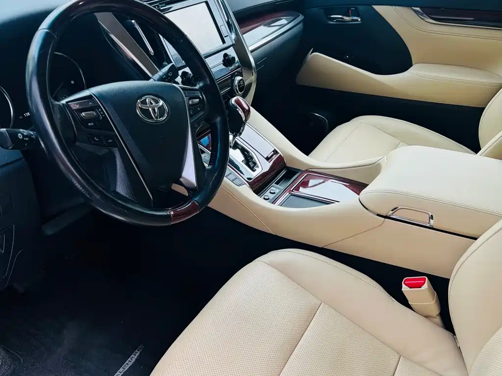 Toyota Alphard 2018 — фото 5