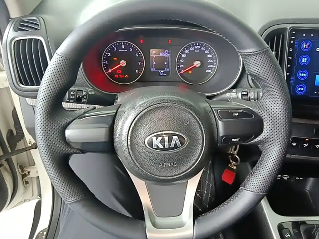 Kia KX3 Proud Running 2016 — фото 11