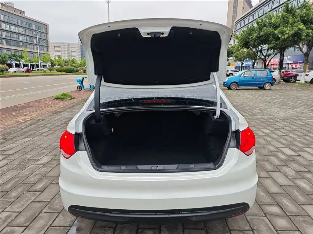Citroen C4L 2015 — фото 19