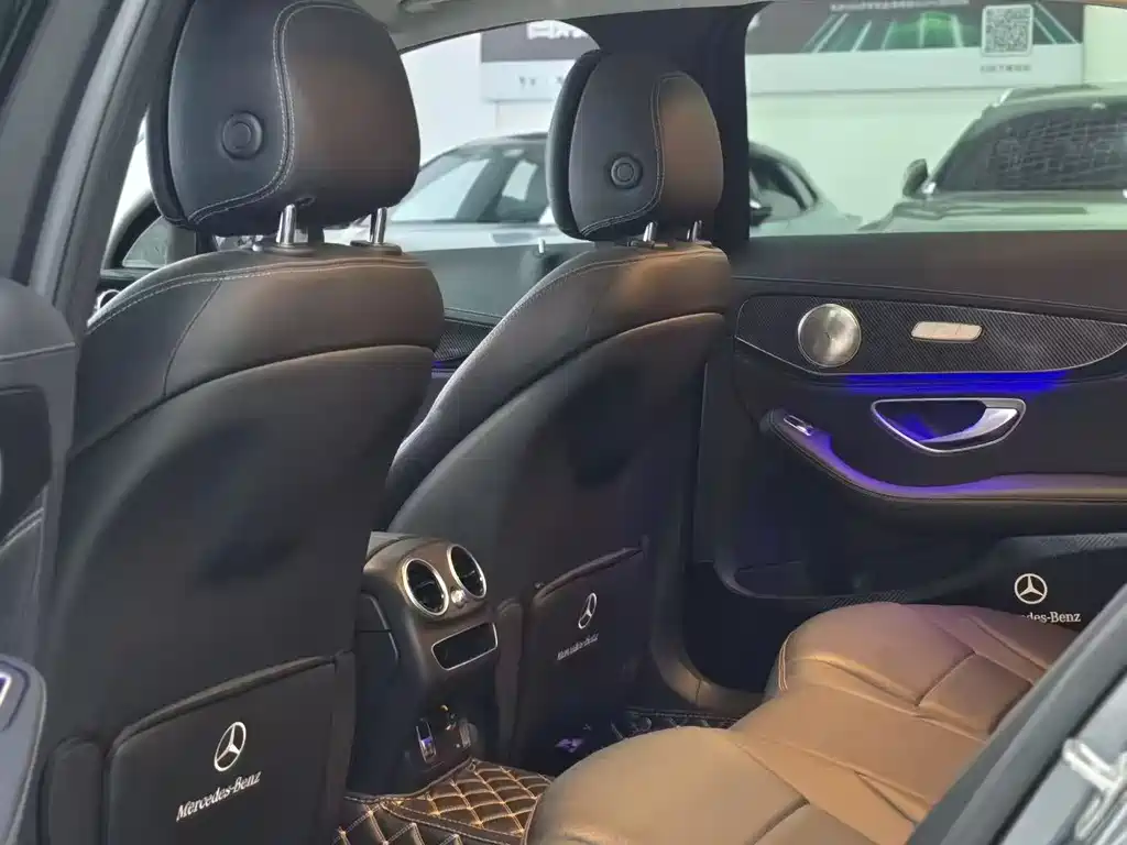 Mercedes-Benz C-Class 2020