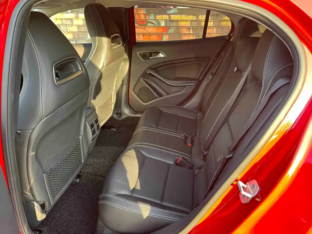 Mercedes-Benz GLA 2016 — фото 13