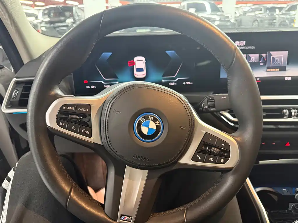 BMW i3 2024 — фото 9