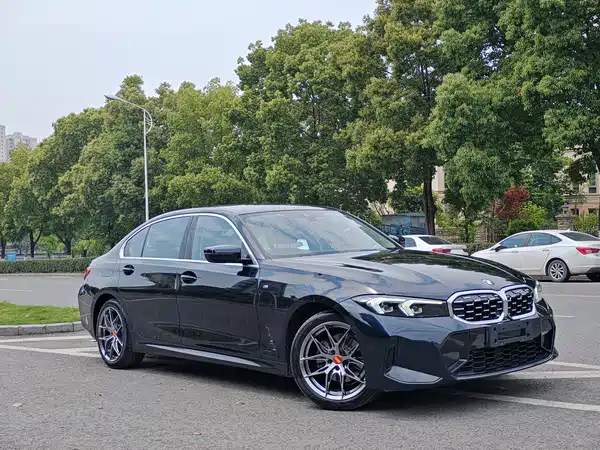 BMW 3 Series 2023