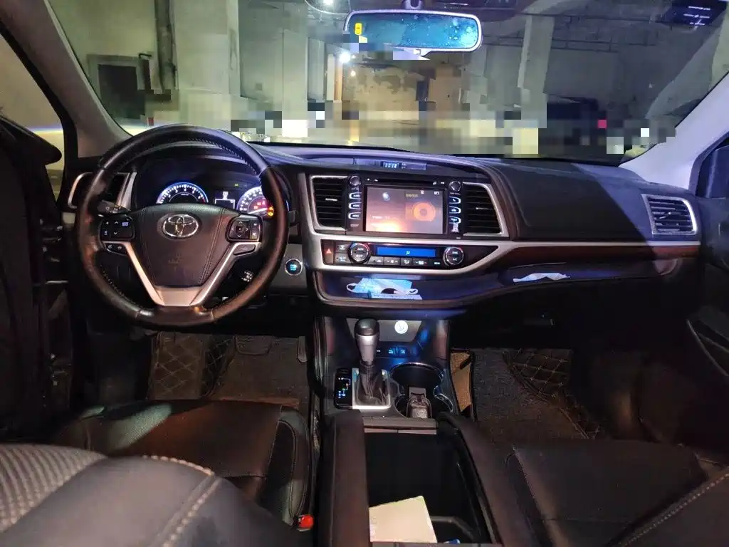 Toyota Highlander 2016 — фото 10