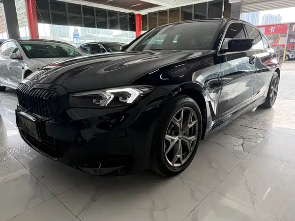 BMW i3 2025