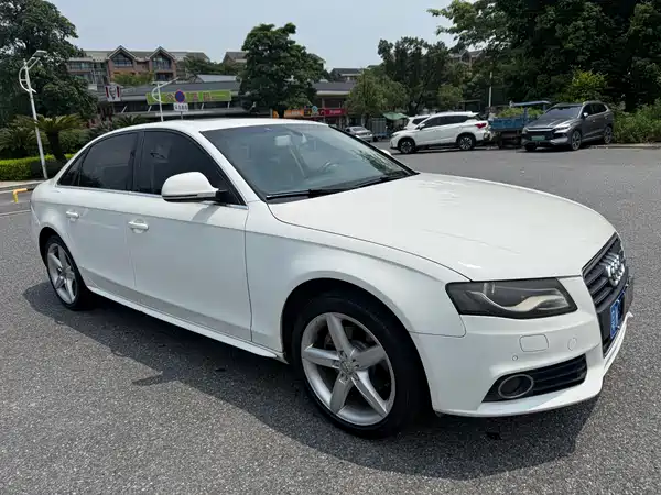Audi A4L 2011
