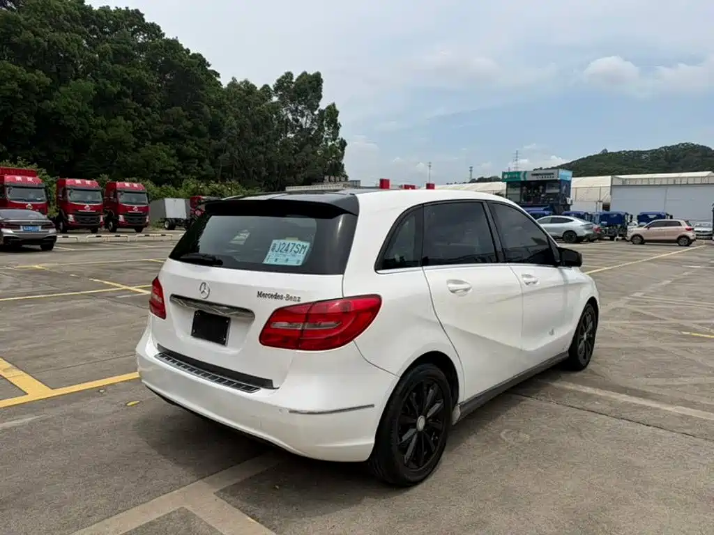 Mercedes-Benz B-Class 2014