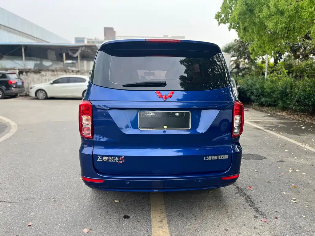 Wuling Hongguang 2018 — фото 7