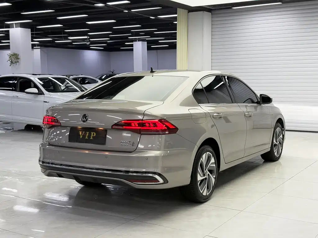 Volkswagen Bora 2023