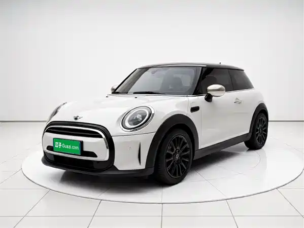 MINI MINI 2023