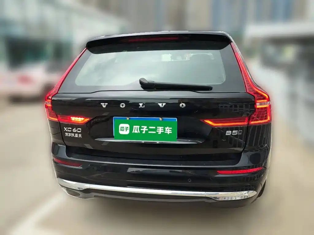 Volvo XC60 2024 — фото 10