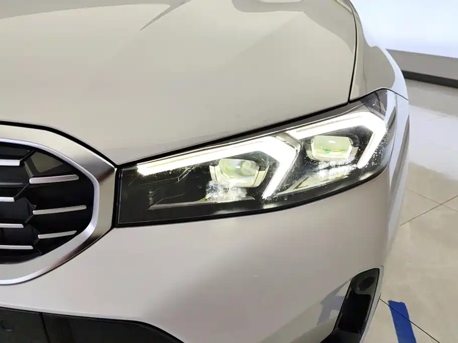 BMW 3 Series 2023