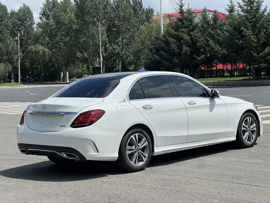 Mercedes-Benz C-Class 2020