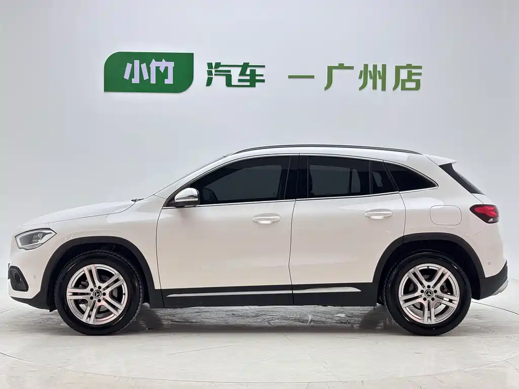 Mercedes-Benz GLA 2021
