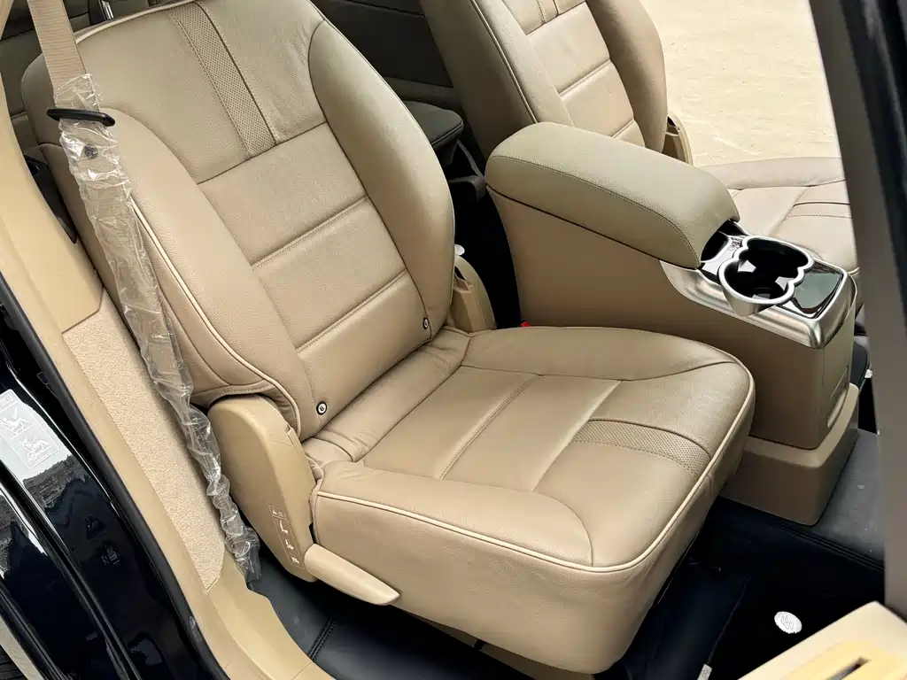 Mercedes-Benz R-Class 2011 — фото 15