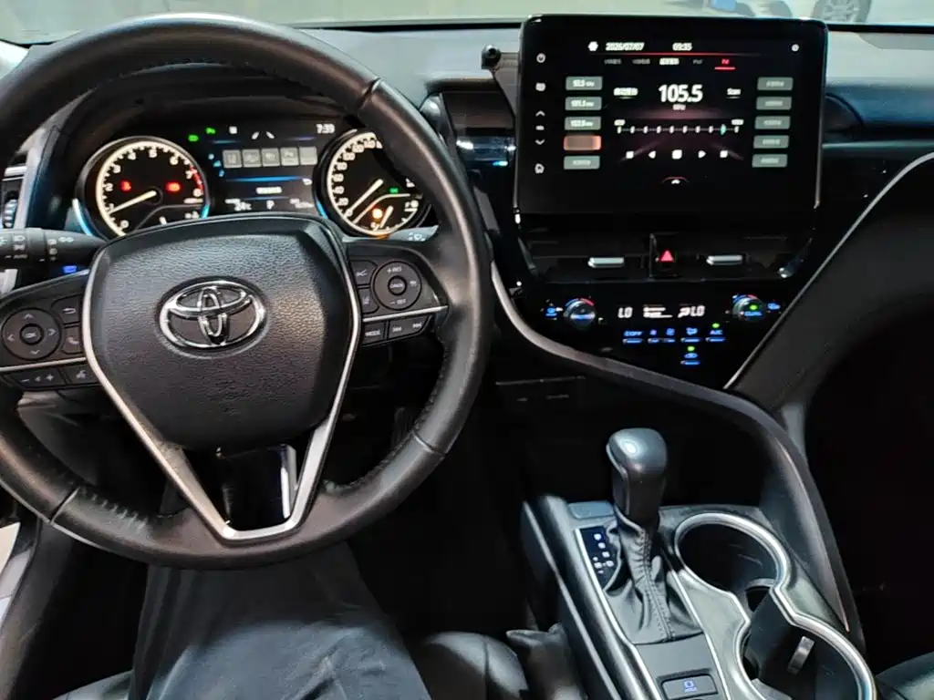 Toyota Camry 2023