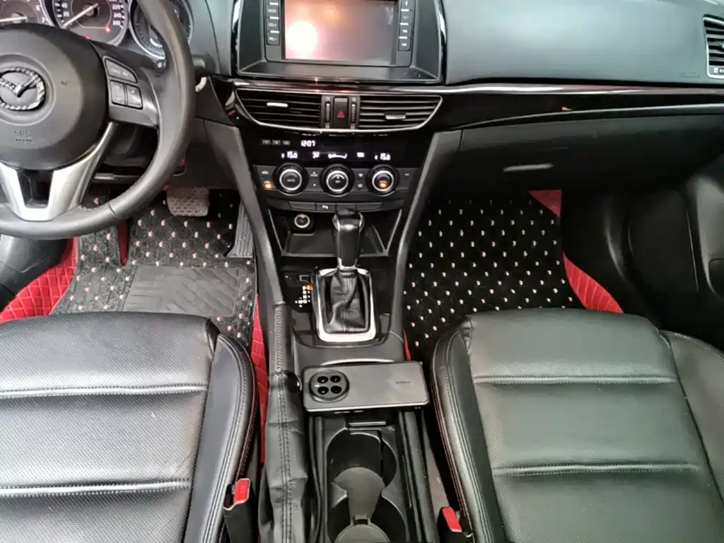 Mazda Atenza 2015 — фото 14