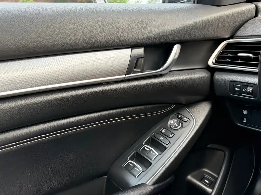 Honda Inspire 2022 — фото 11