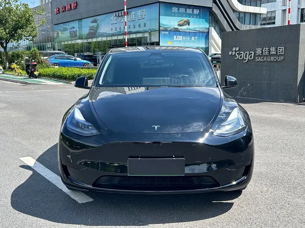 Tesla Model Y 2022 — фото 2