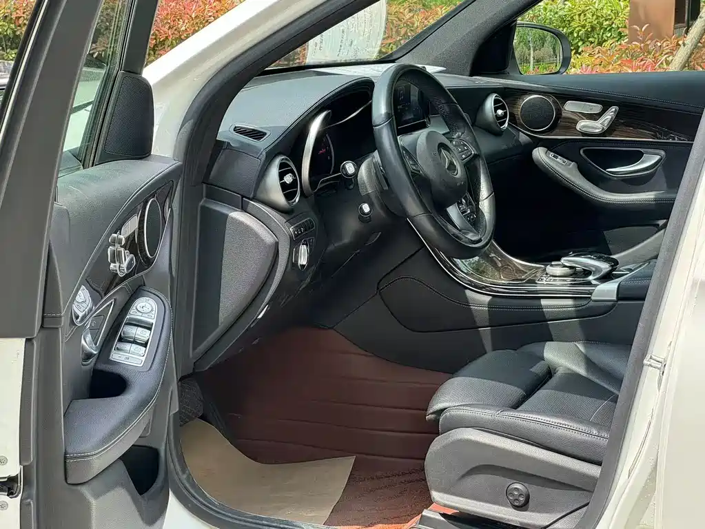 Mercedes-Benz GLC 2016