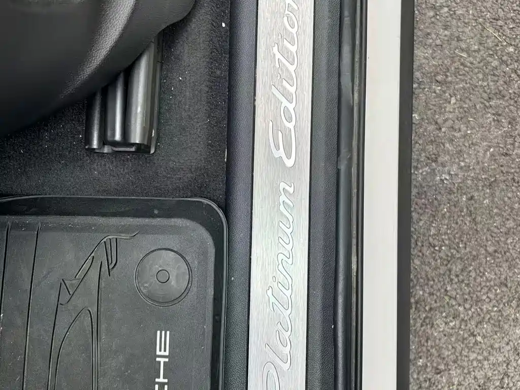 Porsche Cayenne 2023