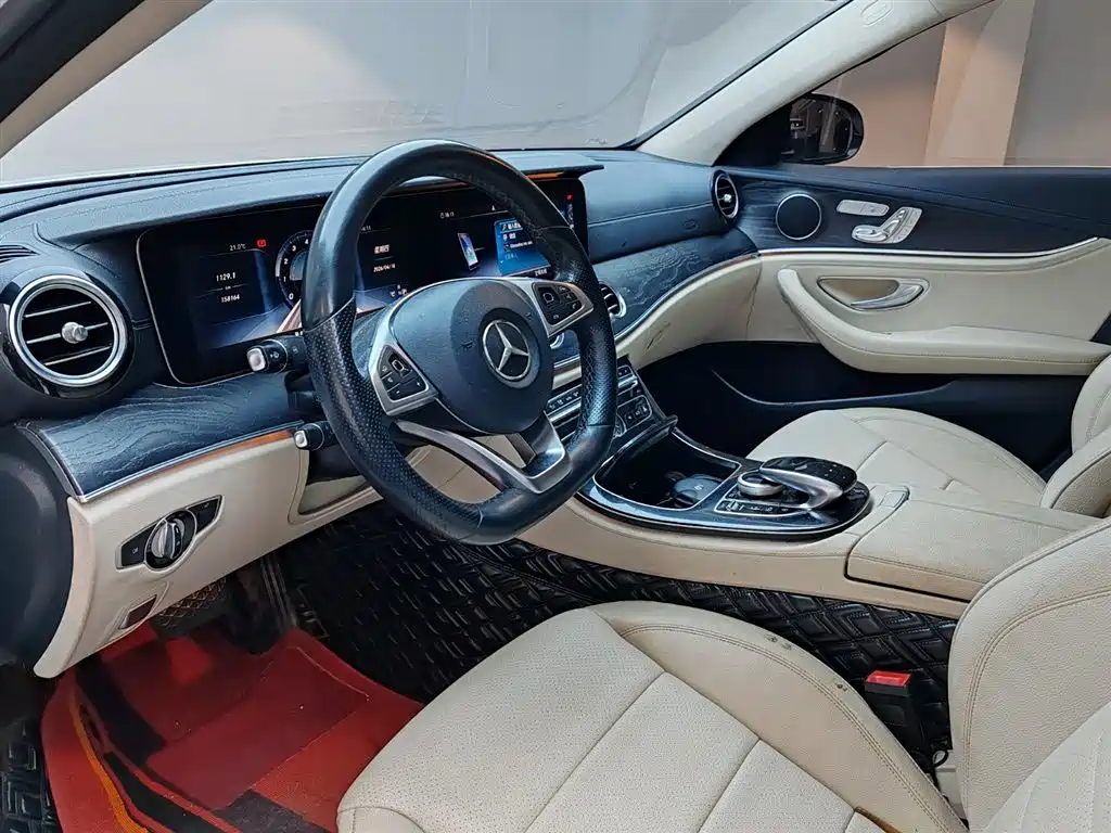 Mercedes-Benz E-Class 2017 — фото 11